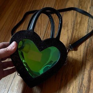 Heart-Shaped Black and Reflective Heart Mirror Purse